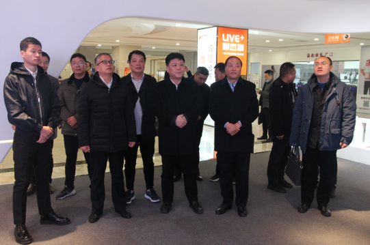 福州市連江縣委書記周應(yīng)忠一行到順和集團參觀調(diào)研