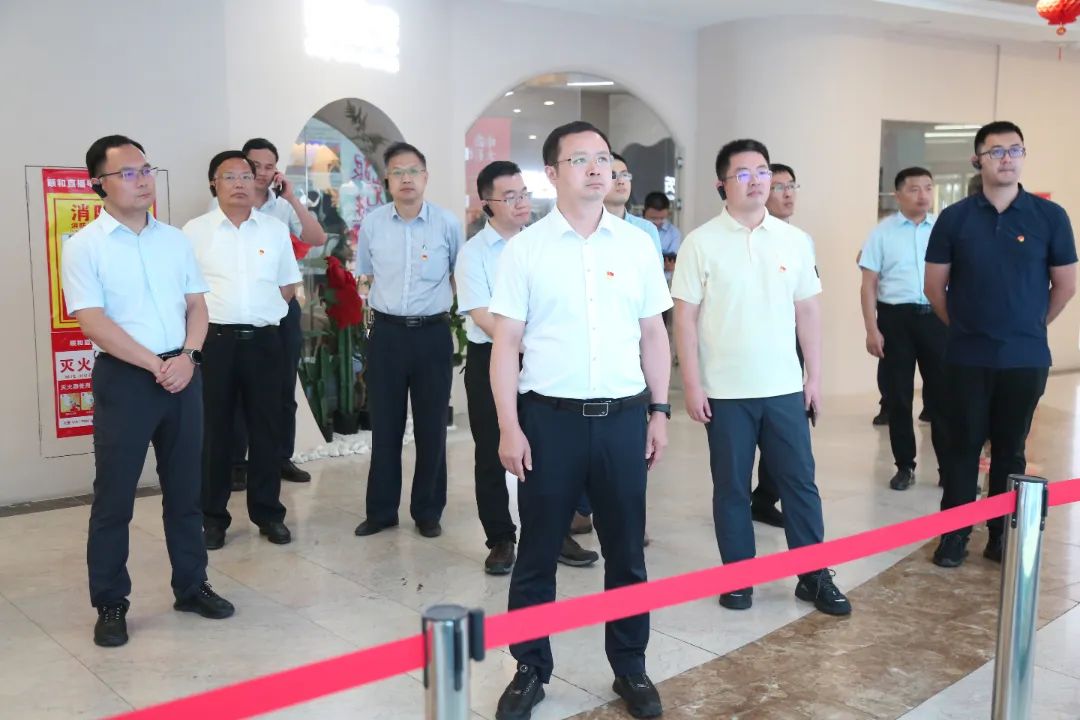 中央政研室考察團(tuán)蒞臨順和直播參觀調(diào)研