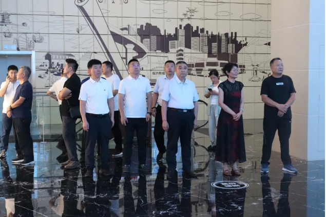 神木市政協(xié)考察組蒞臨順和國際智慧物流園