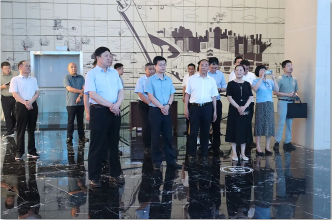 國家發(fā)展改革委經(jīng)濟(jì)運(yùn)行調(diào)節(jié)局一行蒞臨順和國際智慧物流園