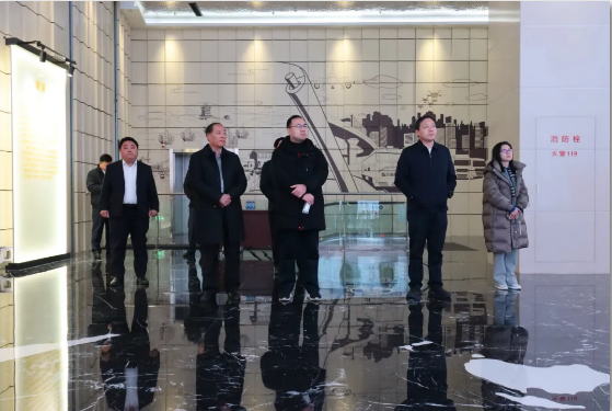 市交通運輸局考察組蒞臨順和國際智慧物流園